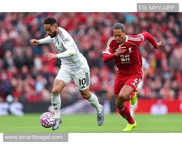 曼联检查远征客场球迷信息引发不满，官方称是冲击海外黄牛